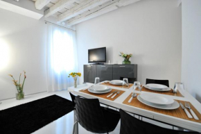 Отель Venetian Apartments  Венеция